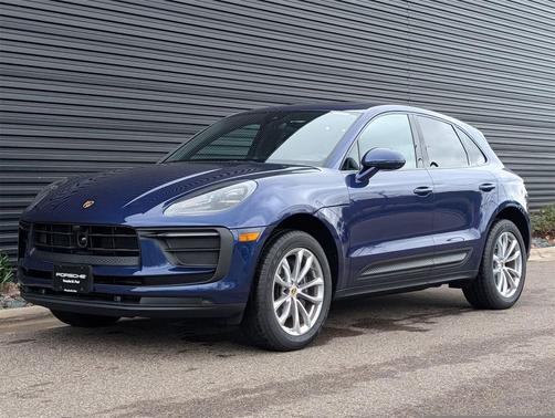 2025 Porsche Macan AWD