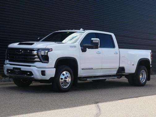 Summit White 2024 Chevrolet Silverado 3500 High Country