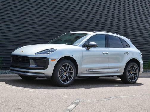 Dolomite Silver Metallic 2026 Porsche Macan T