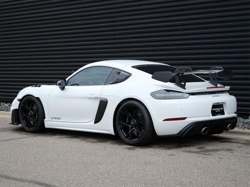 2025 Porsche 718 Cayman GT4 RS