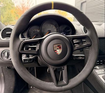 2025 Porsche 718 Cayman GT4 RS