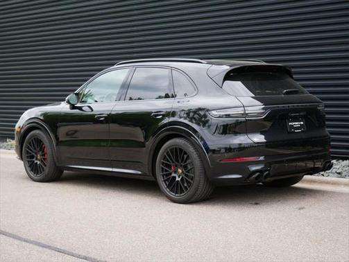 2023 Porsche Cayenne GTS