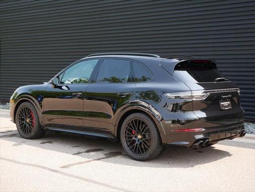 2023 Porsche Cayenne GTS
