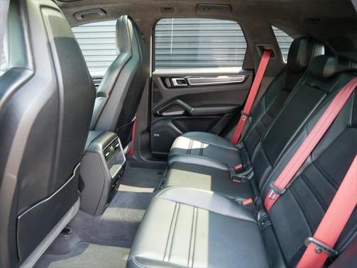 2023 Porsche Cayenne GTS