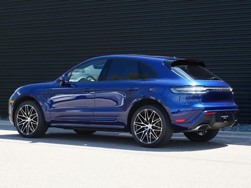 Blue 2022 Porsche Macan Macan