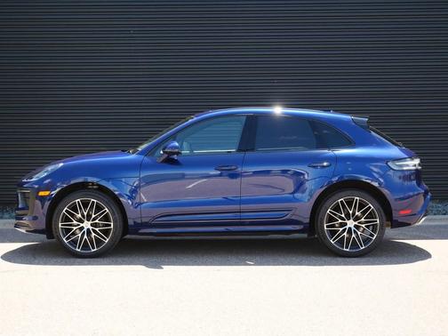 Blue 2022 Porsche Macan Macan