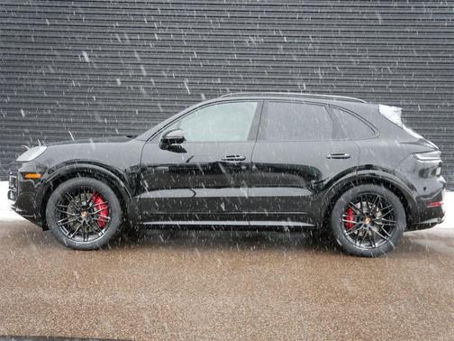 2026 Porsche Cayenne GTS