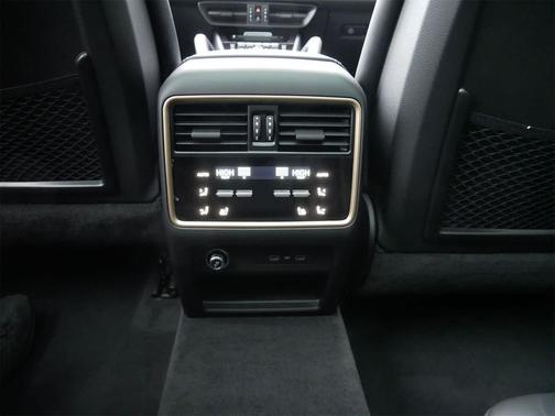 2026 Porsche Cayenne GTS