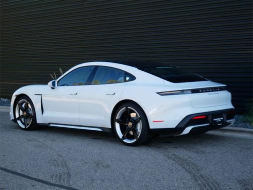 2020 Porsche Taycan Turbo