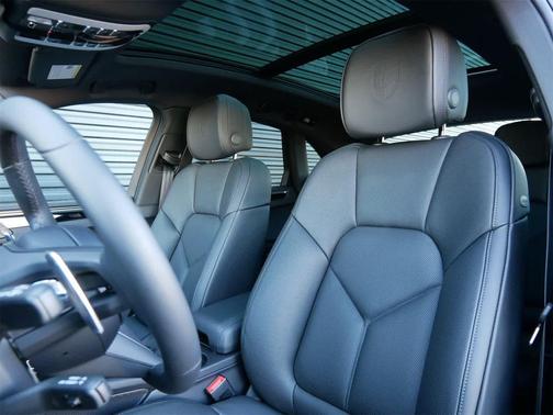 2026 Porsche Macan S