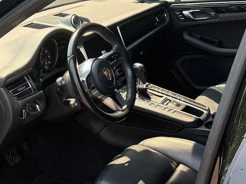 2019 Porsche Macan Base