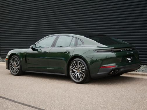 2024 Porsche Panamera RWD
