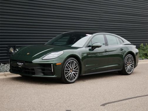 2024 Porsche Panamera RWD