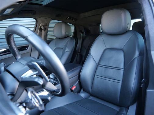 2023 Porsche Cayenne Turbo