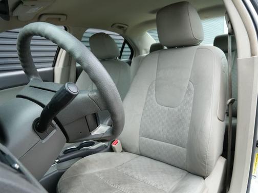 Beige 2010 Ford Fusion SE