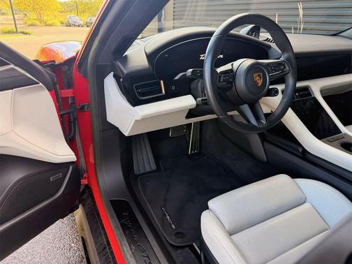 2023 Porsche Taycan GTS