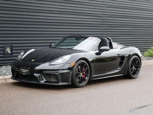 2022 Porsche 718 Spyder Roadster