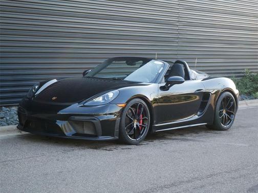2022 Porsche 718 Spyder Roadster