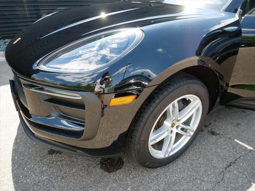 2024 Porsche Macan Base