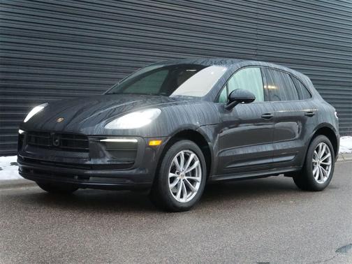 2024 Porsche Macan AWD