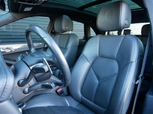 2022 Porsche Macan GTS