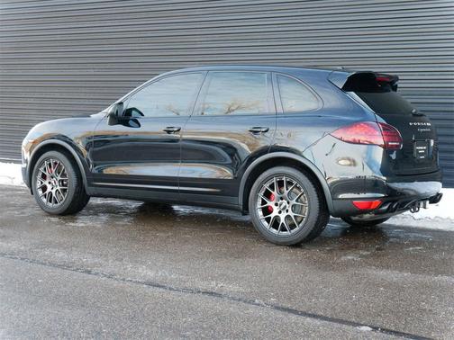 2014 Porsche Cayenne Turbo