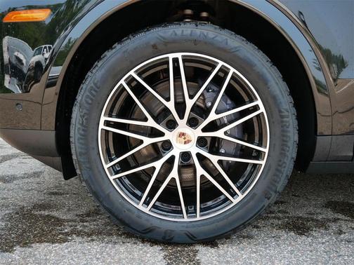 2025 Porsche Cayenne Cayenne