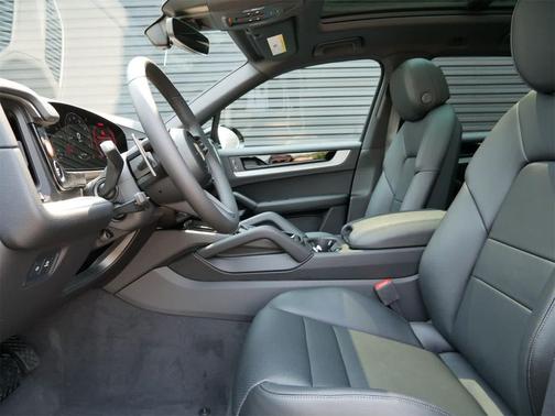 2025 Porsche Cayenne Cayenne