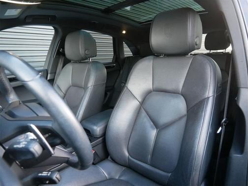 2023 Porsche Macan T