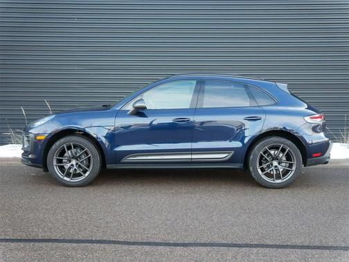 2023 Porsche Macan T