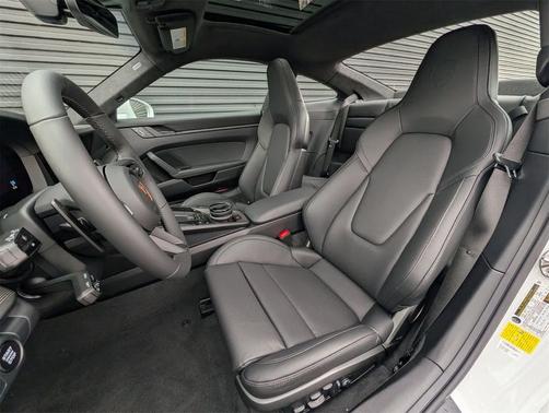 2026 Porsche 911 Carrera 4 GTS