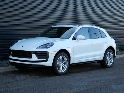 2026 Porsche Macan AWD