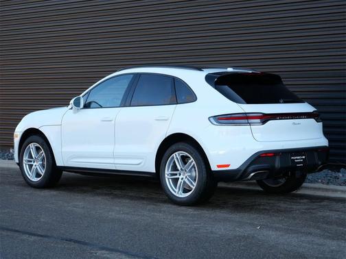 2026 Porsche Macan AWD