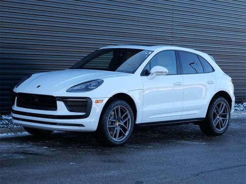 2026 Porsche Macan 