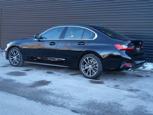 2021 BMW 330e Base