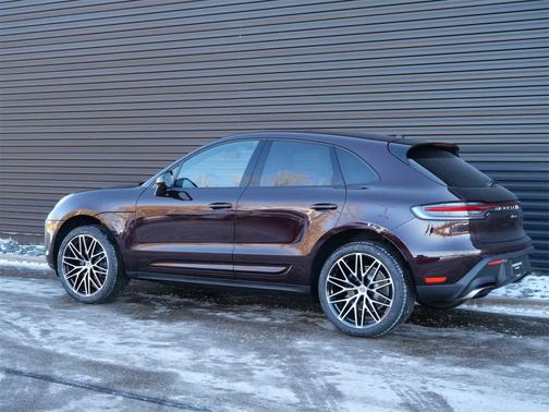 2026 Porsche Macan 