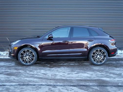 2026 Porsche Macan 