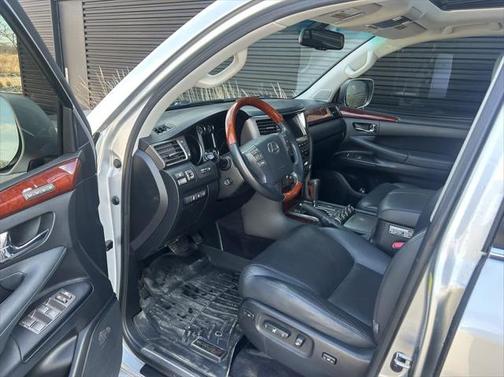 2011 Lexus LX 570 Base