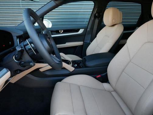 2025 Porsche Cayenne Cayenne