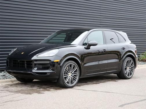 2022 Porsche Cayenne Turbo