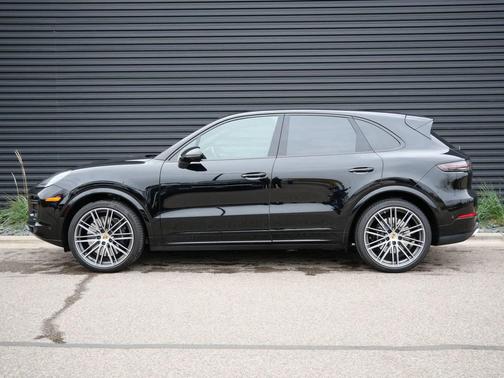 2022 Porsche Cayenne Turbo