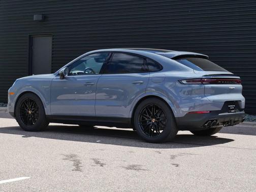 Arctic Grey 2026 Porsche Cayenne Cayenne E-Hybrid
