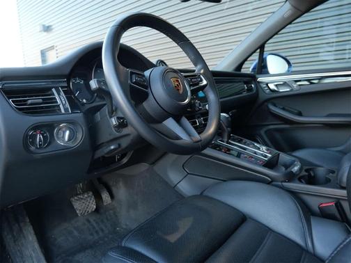 2024 Porsche Macan S