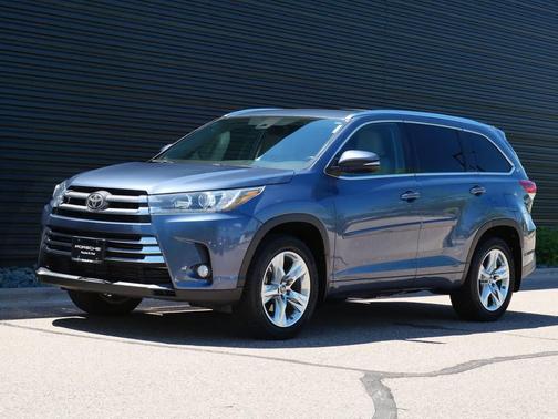 Shoreline Blue Pearl 2018 Toyota Highlander Limited
