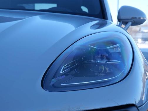 Chalk 2026 Porsche Macan Macan