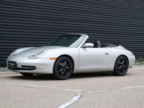 Silver 2000 Porsche 911