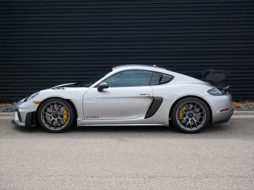 2024 Porsche 718 Cayman GT4 RS