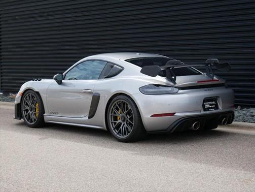 2024 Porsche 718 Cayman GT4 RS