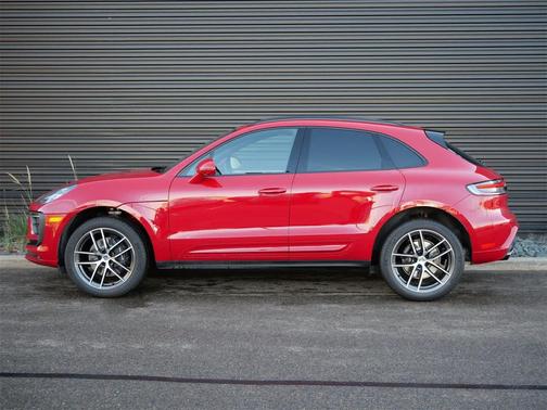 2026 Porsche Macan AWD