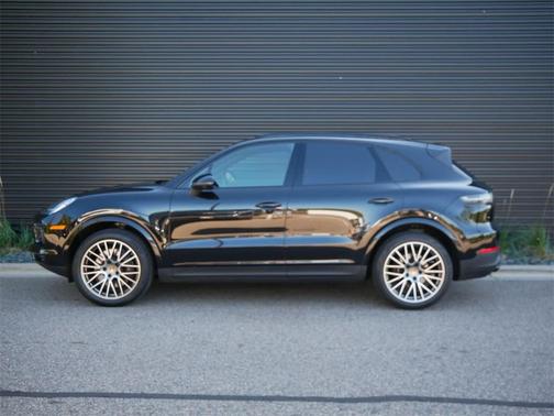 2023 Porsche Cayenne AWD